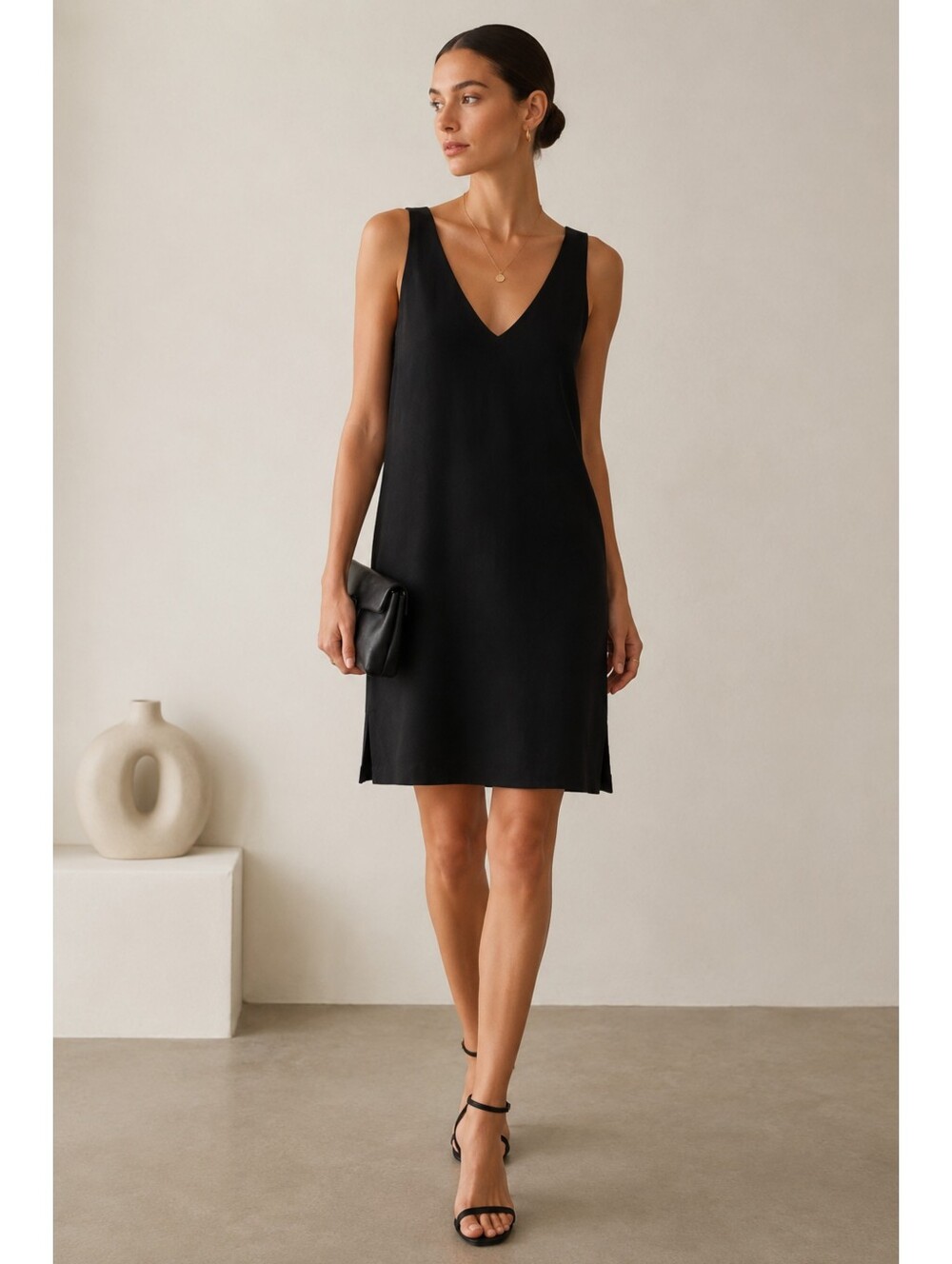 Cynthia Rowley 100% Silk Black Shift Dress V Neck Minimalist Size 2